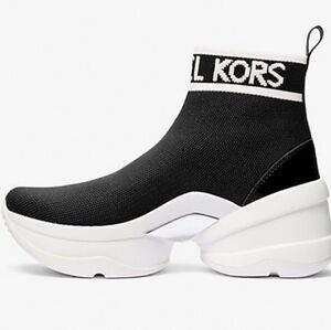 Michael Kors Olympia Knit Booties Women's Black and White Sock Sneakers 9.5